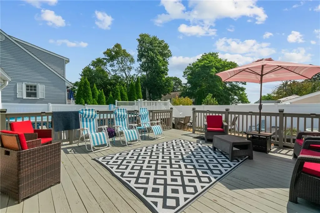 17 Palm Street North Providence RI 02904