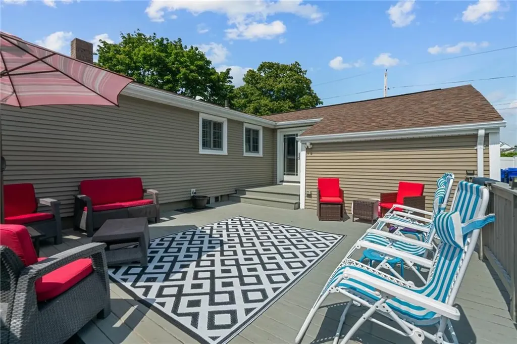 17 Palm Street North Providence RI 02904