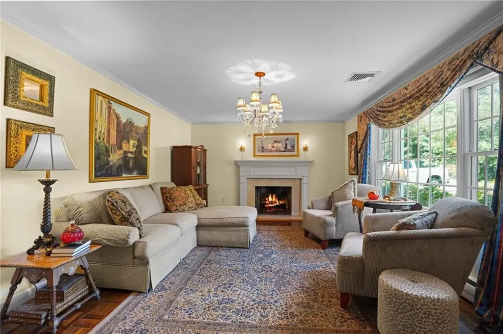 27 Church Street Barrington RI 02806