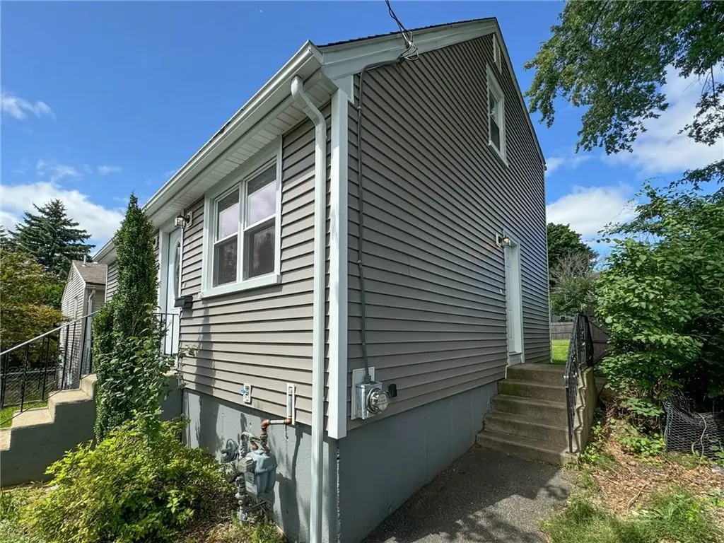 40 Barrett Street Cranston RI 02910