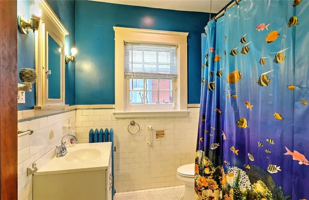 72 74 Dana Street Providence RI 02906