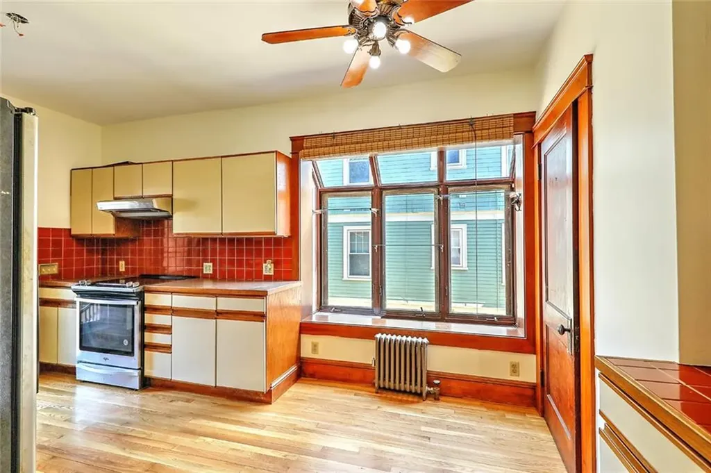 72 74 Dana Street Providence RI 02906