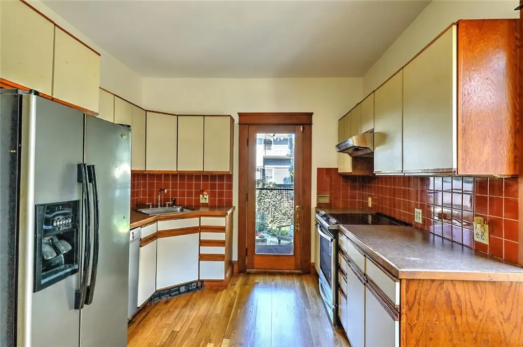 72 74 Dana Street Providence RI 02906