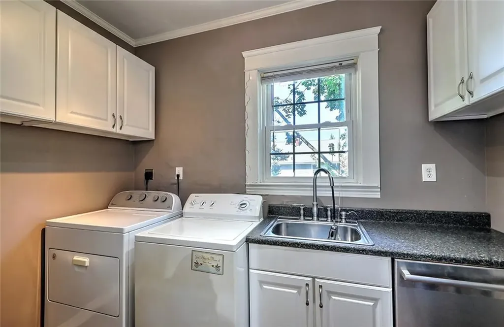 72 74 Dana Street Providence RI 02906