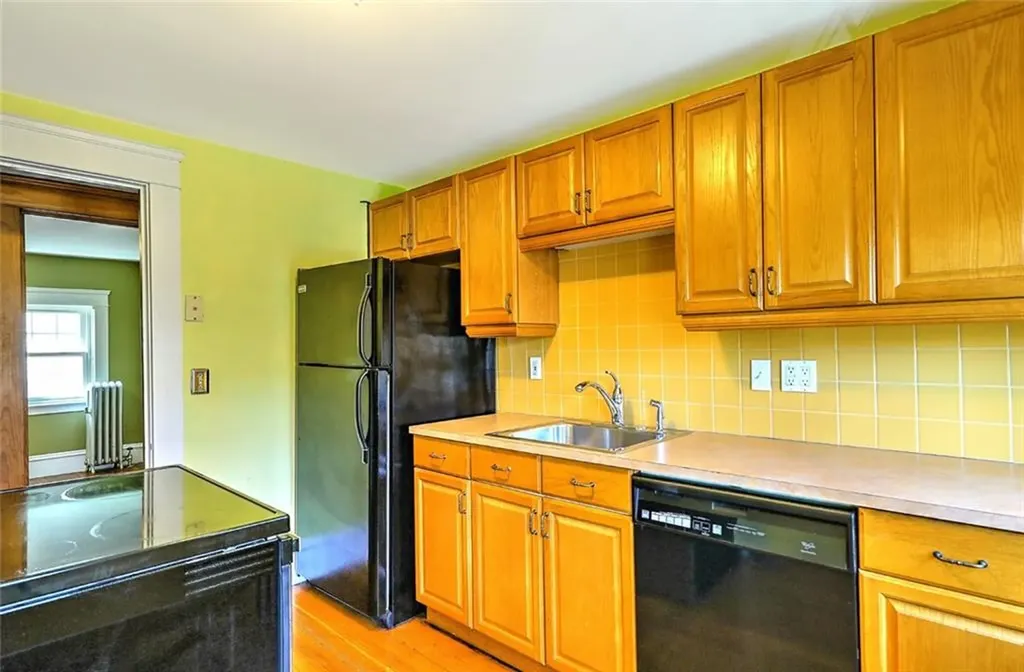 72 74 Dana Street Providence RI 02906