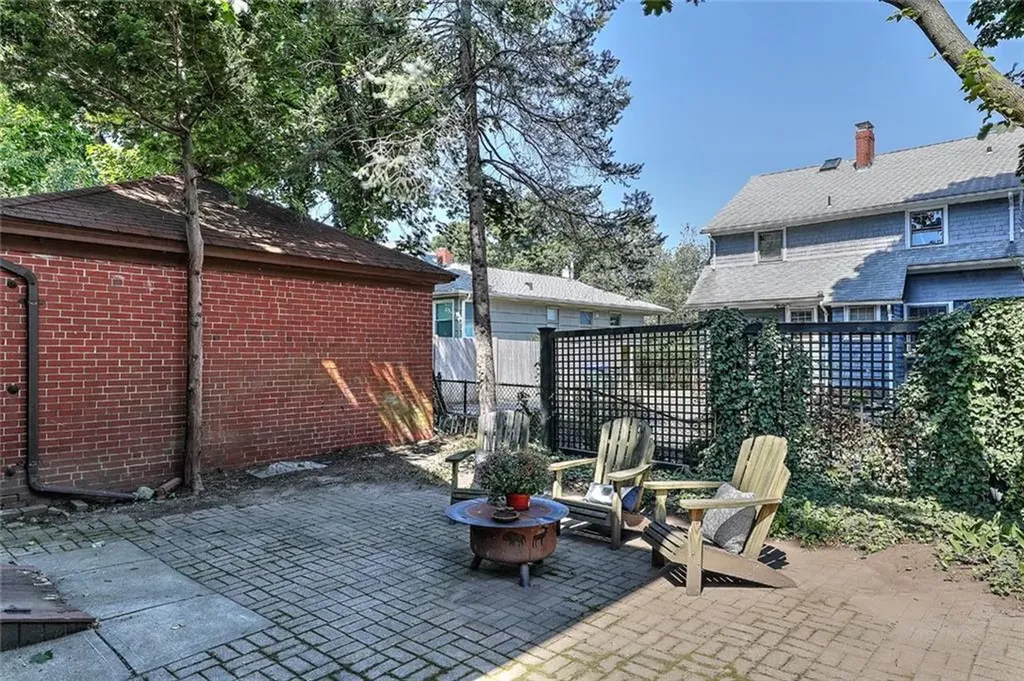 72 74 Dana Street Providence RI 02906
