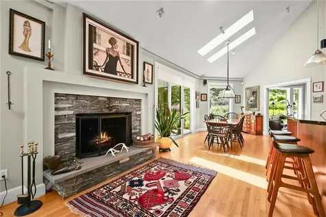 989 Mooresfield Road South Kingstown RI 02879