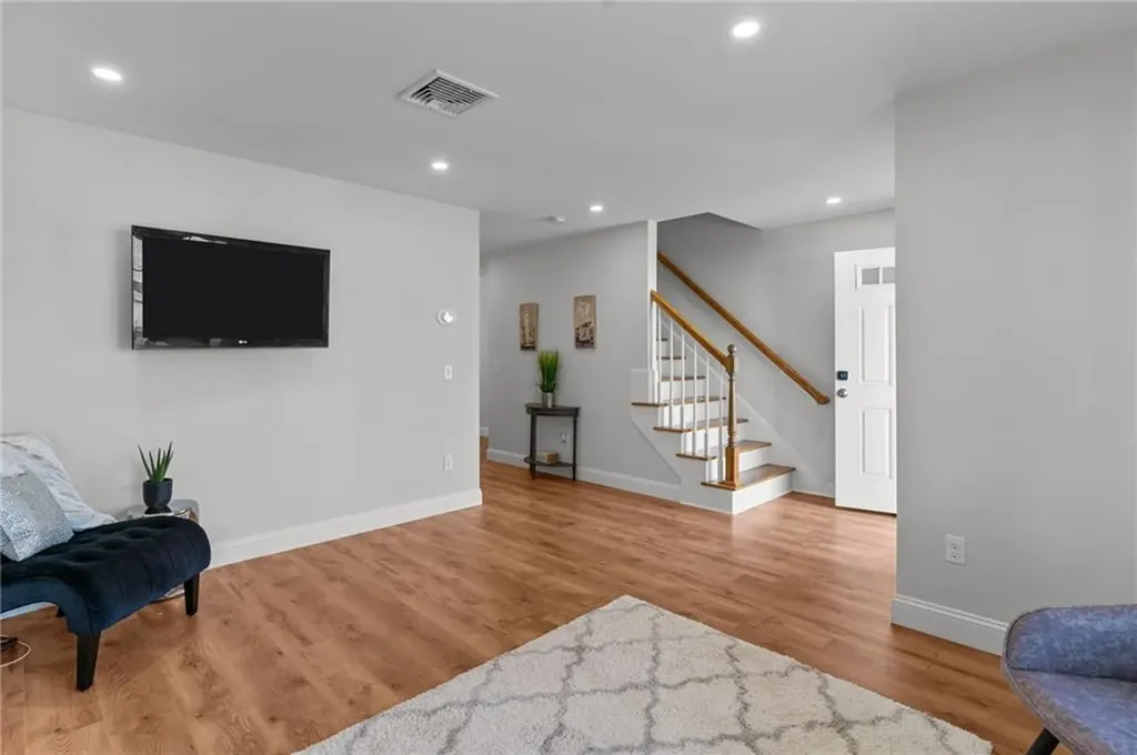 8 Lisi Lane Providence RI 02904
