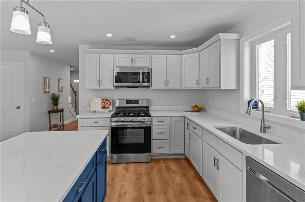 8 Lisi Lane Providence RI 02904