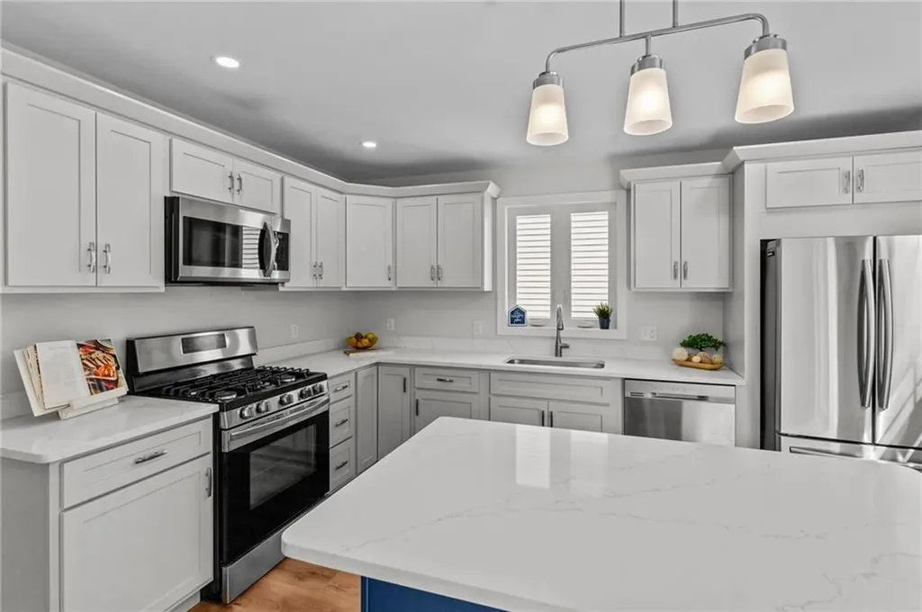 8 Lisi Lane Providence RI 02904