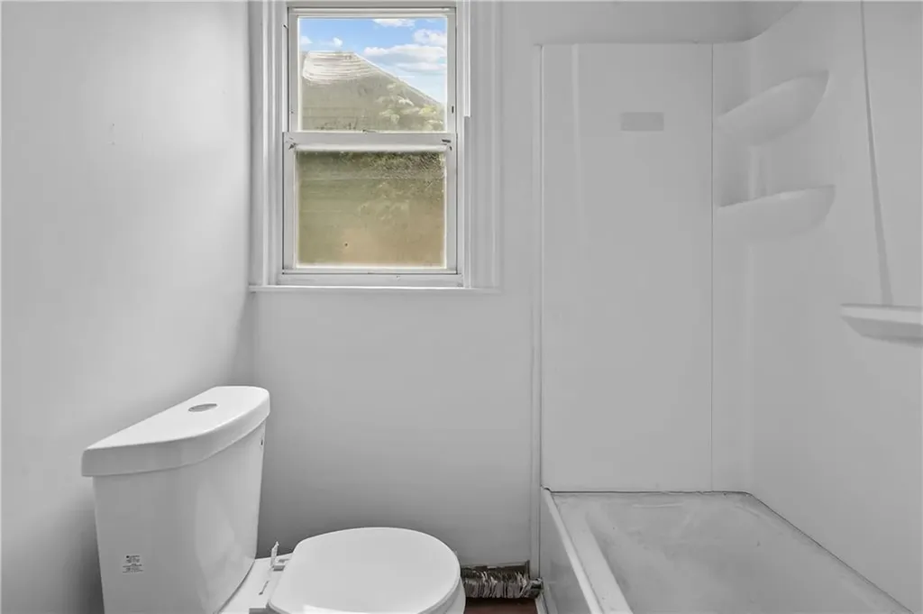 136 138 Earle Street Central Falls RI 02863