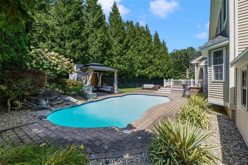50 Millers Brook Drive Cumberland RI 02864