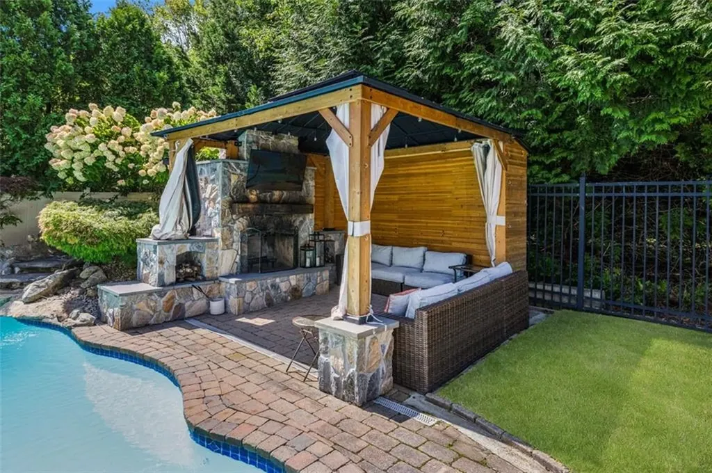 50 Millers Brook Drive Cumberland RI 02864
