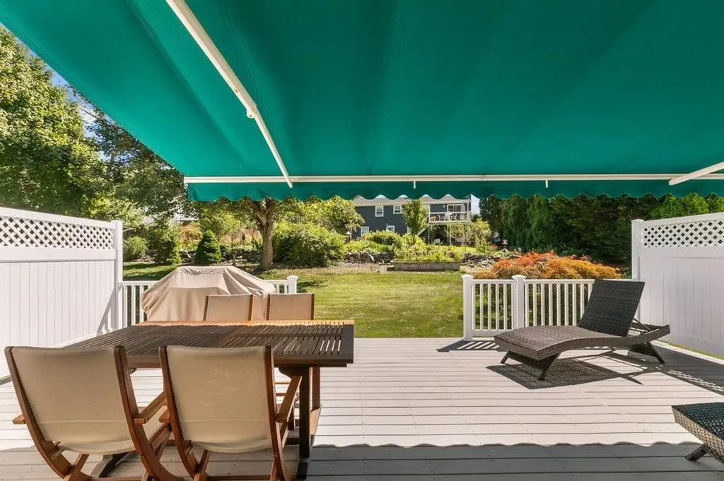 42 Pequot Lane Middletown RI 02842