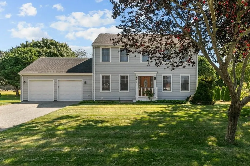42 Pequot Lane Middletown RI 02842