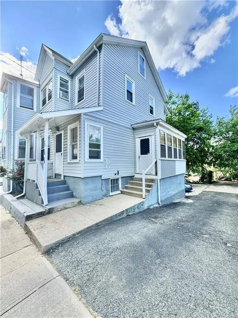 40 Paradis Avenue Woonsocket RI 02895