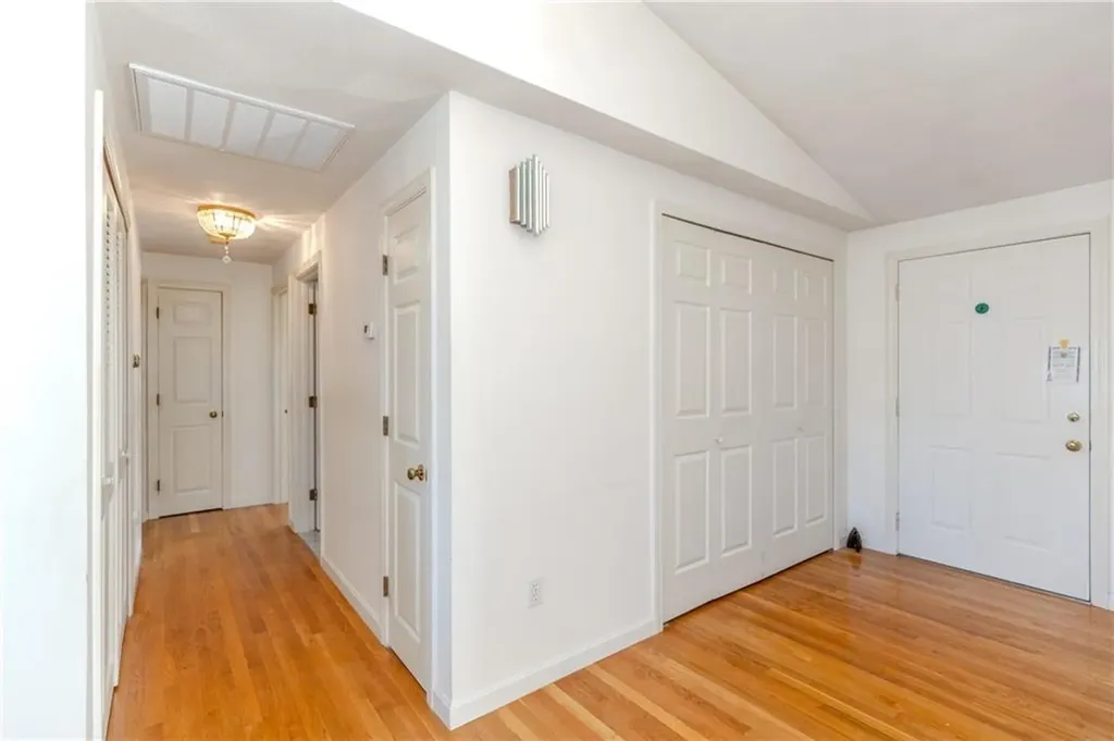 29 Zachariah Place Warwick RI 02889