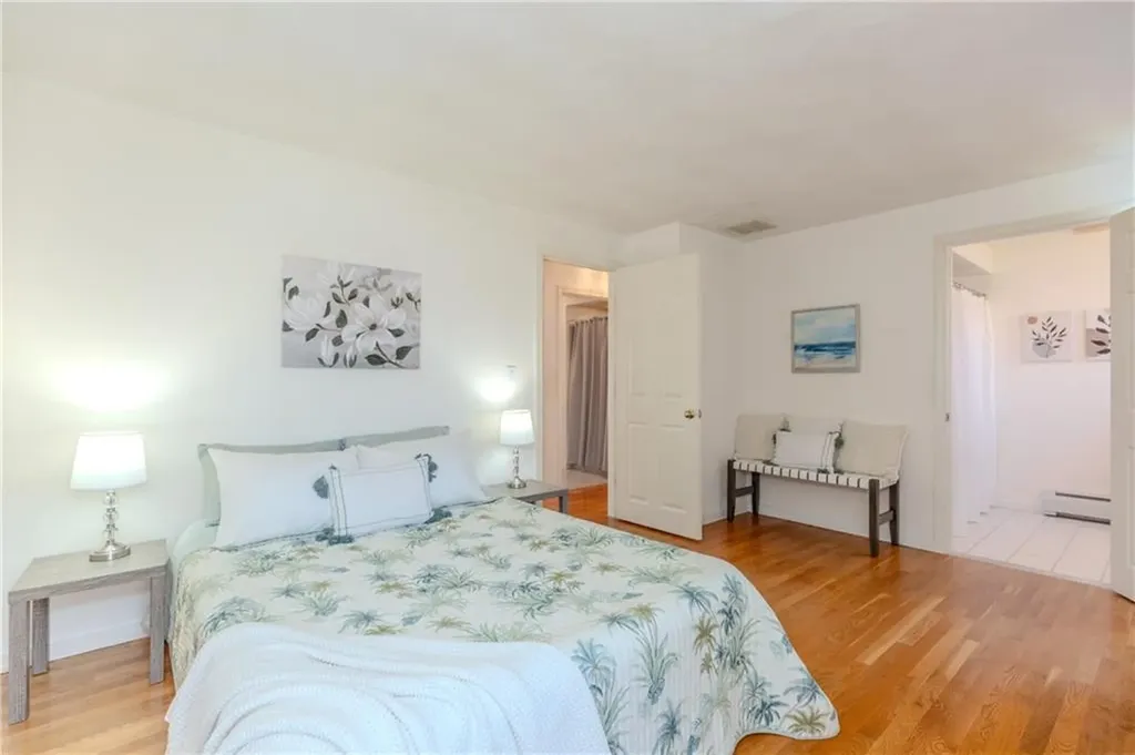 29 Zachariah Place Warwick RI 02889