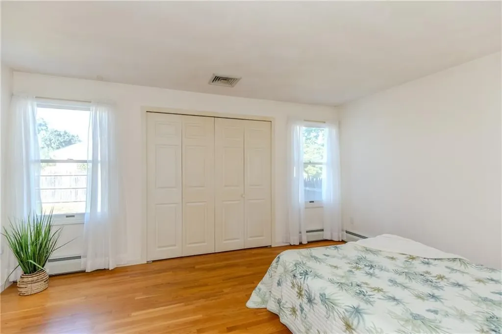 29 Zachariah Place Warwick RI 02889