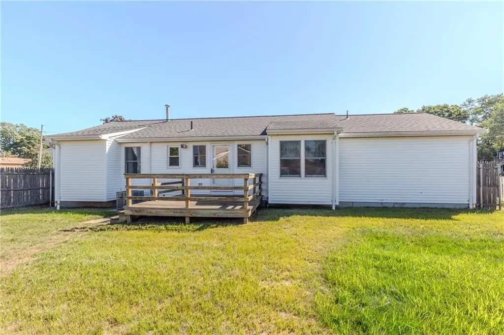 29 Zachariah Place Warwick RI 02889
