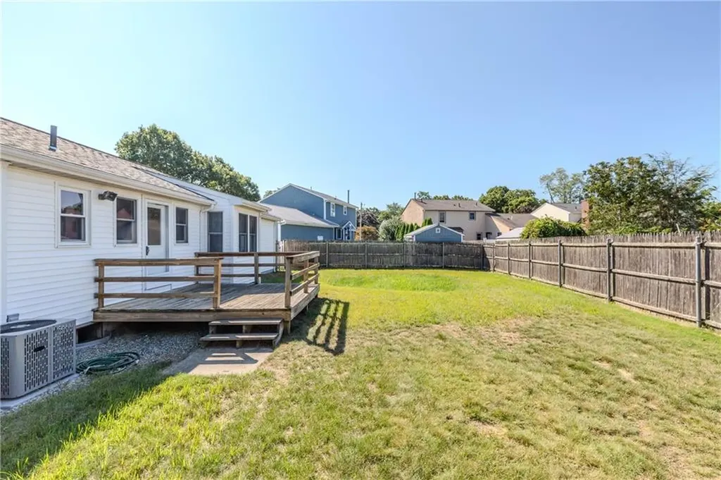 29 Zachariah Place Warwick RI 02889