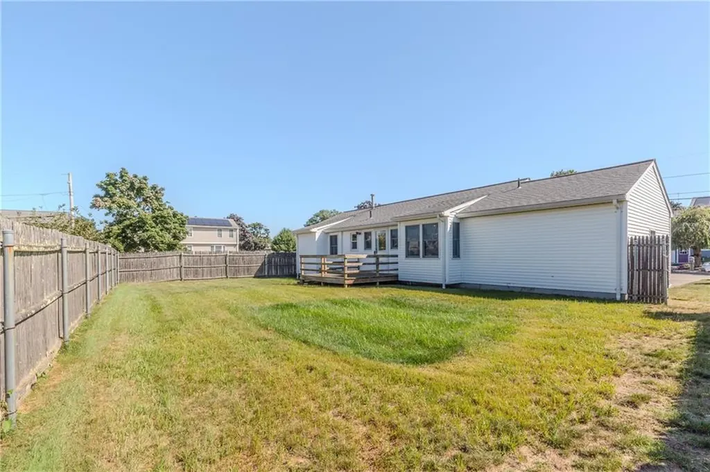 29 Zachariah Place Warwick RI 02889
