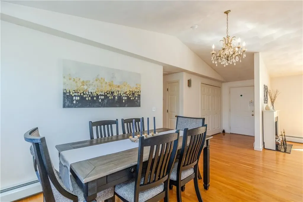 29 Zachariah Place Warwick RI 02889