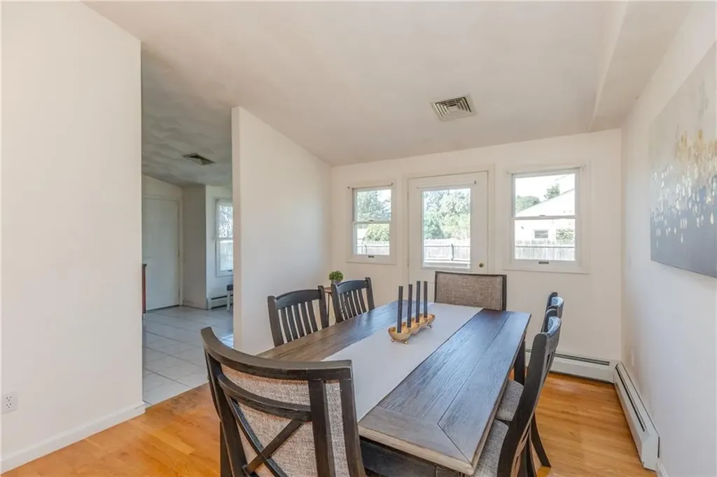 29 Zachariah Place Warwick RI 02889