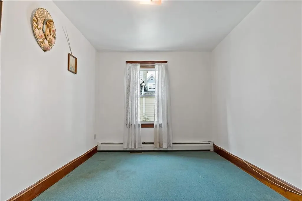 32 Pearse Avenue Bristol RI 02809