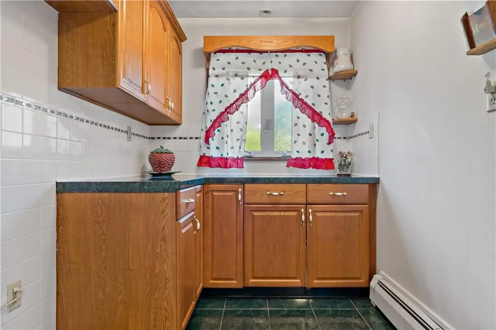 32 Pearse Avenue Bristol RI 02809