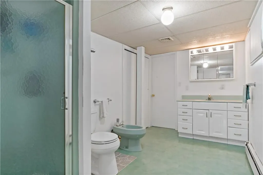 32 Pearse Avenue Bristol RI 02809