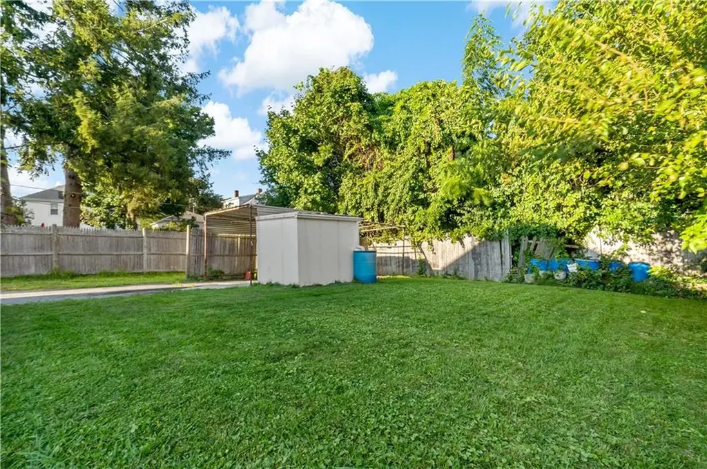 32 Pearse Avenue Bristol RI 02809