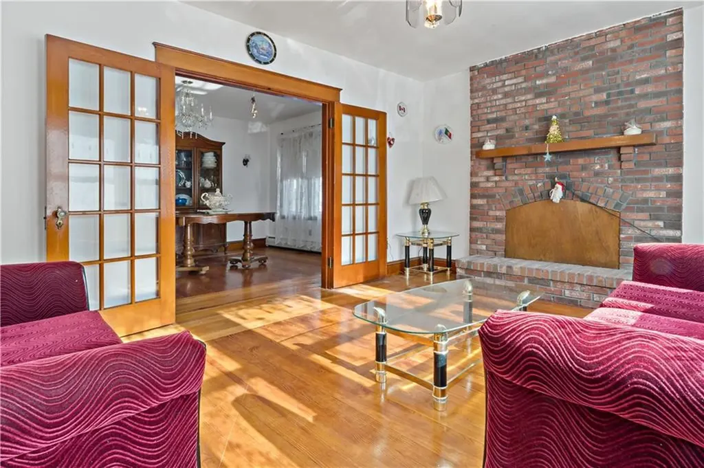 32 Pearse Avenue Bristol RI 02809