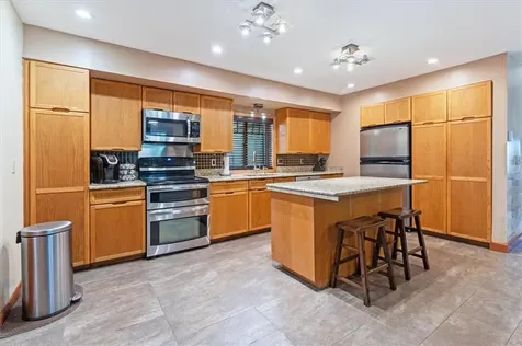 1114 Great Road Lincoln RI 02865