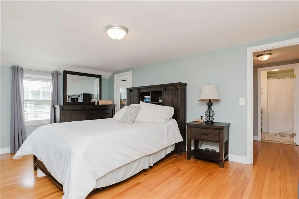 97 Pilgrim Drive Warwick RI 02888