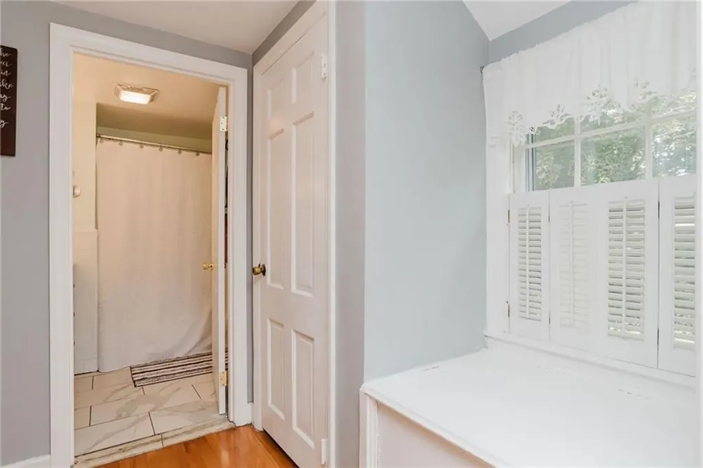 97 Pilgrim Drive Warwick RI 02888