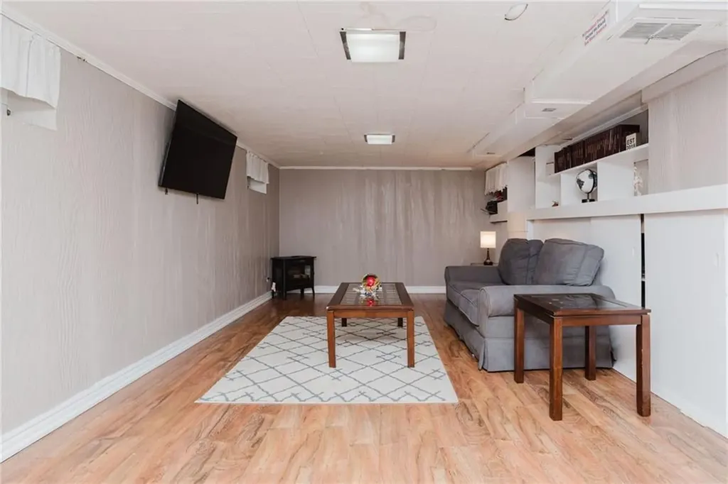 97 Pilgrim Drive Warwick RI 02888