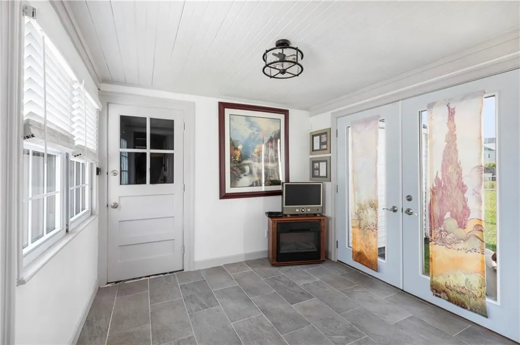 253 Baxter Street Pawtucket RI 02861