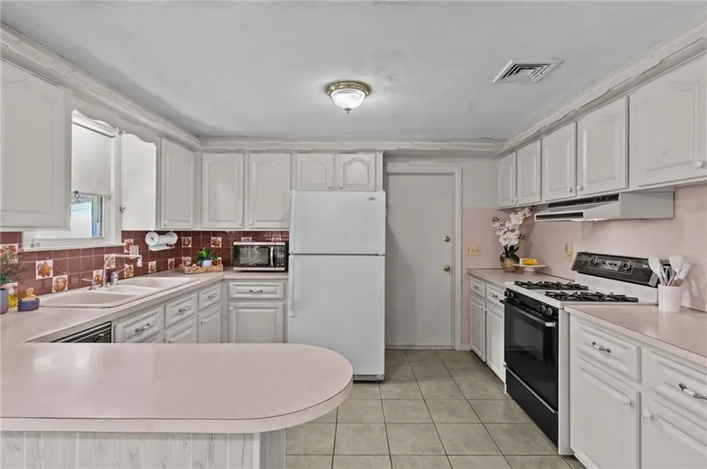 47 Mockingbird Drive Cranston RI 02920