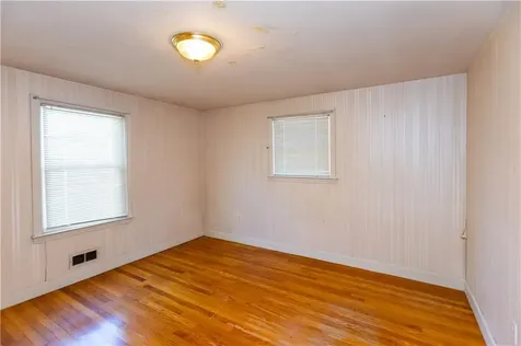 46 Bliss Street East Providence RI 02914