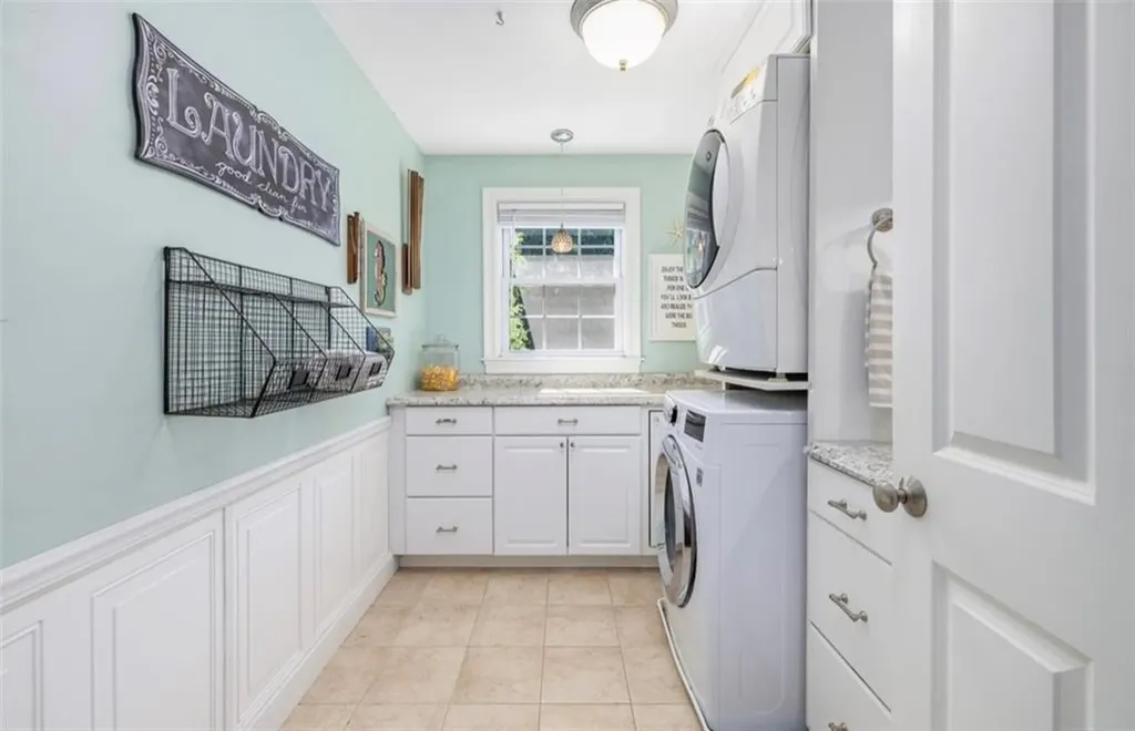 8 Mason Drive Cumberland RI 02864