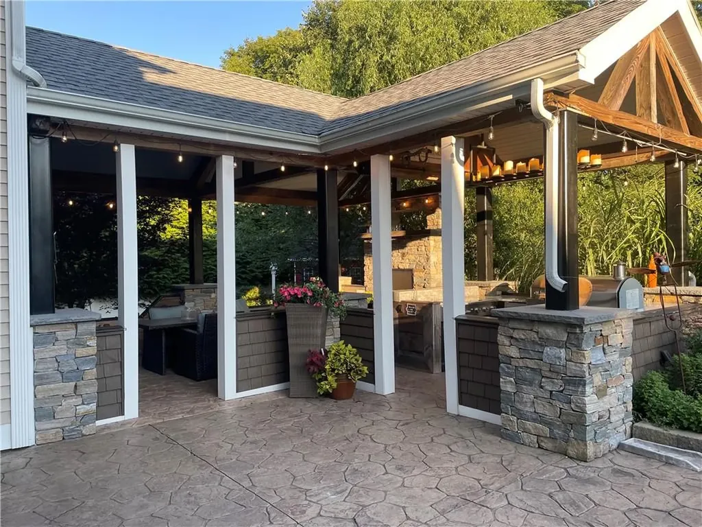 8 Mason Drive Cumberland RI 02864