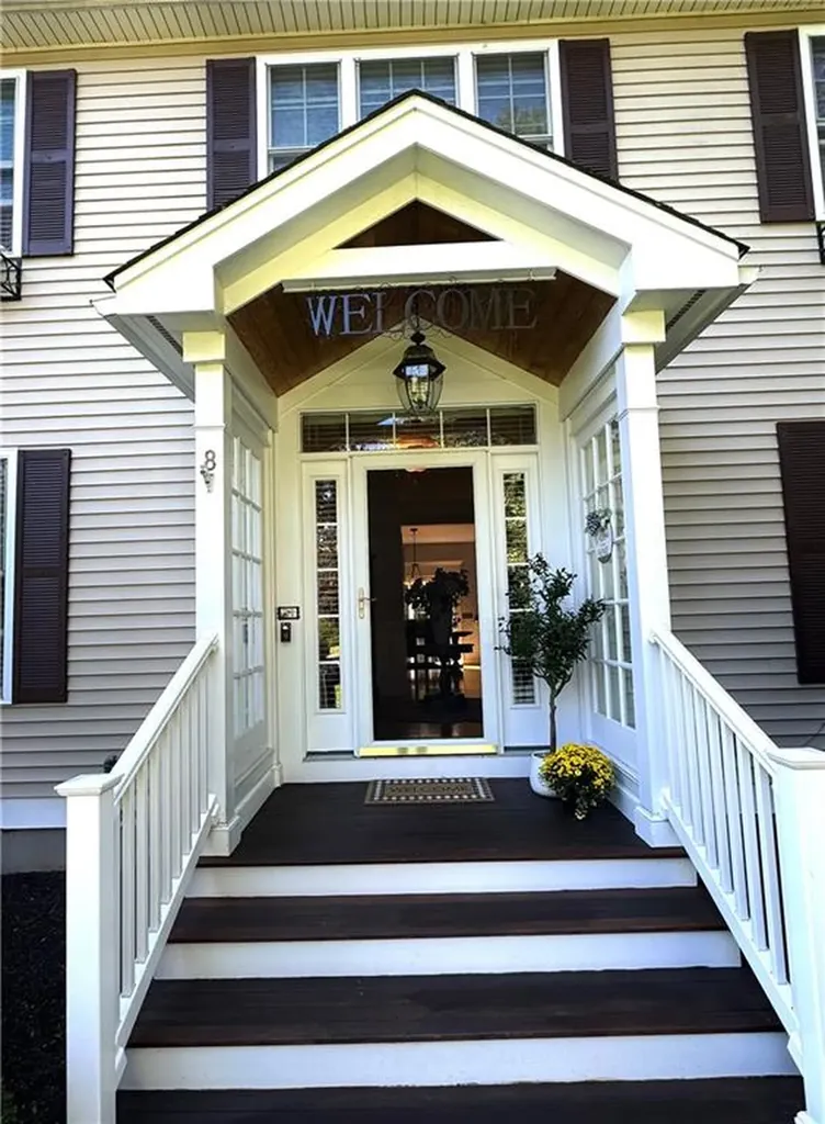 8 Mason Drive Cumberland RI 02864