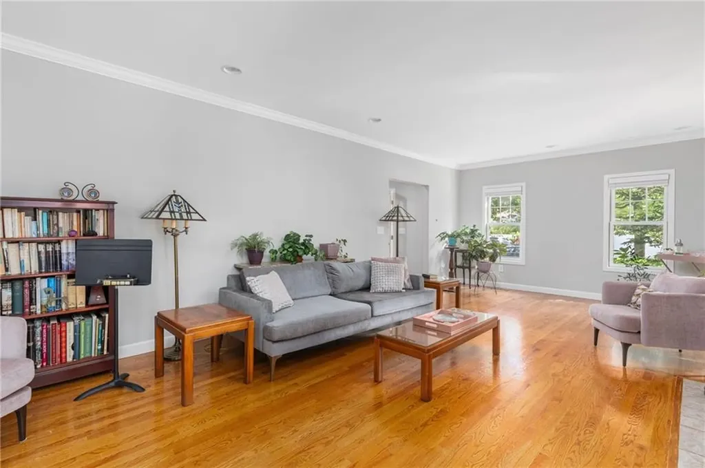 70 Wingate Road Providence RI 02906