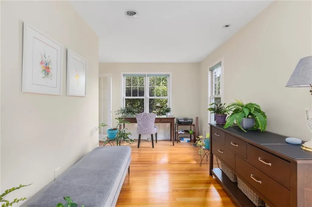 70 Wingate Road Providence RI 02906