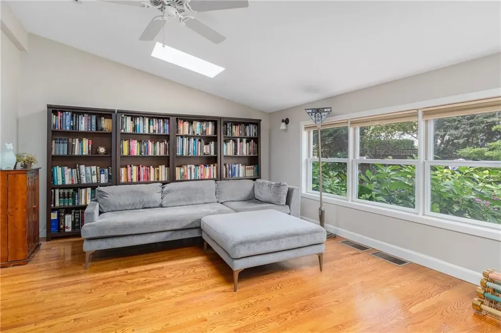 70 Wingate Road Providence RI 02906