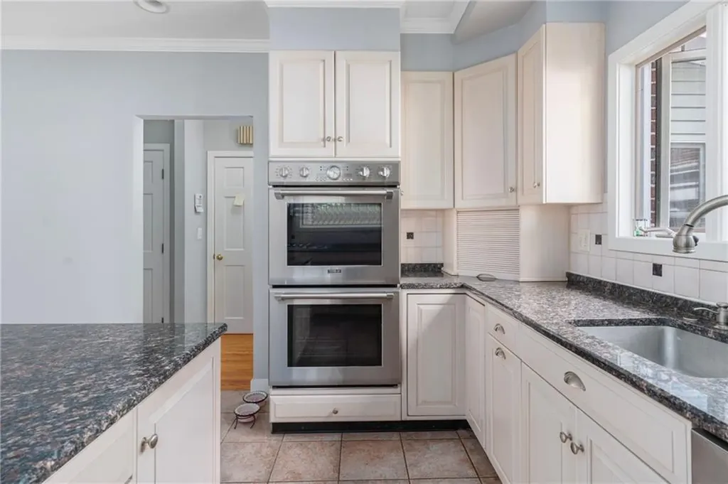 70 Wingate Road Providence RI 02906