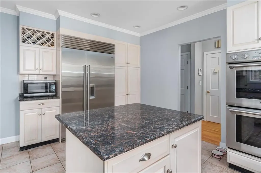 70 Wingate Road Providence RI 02906