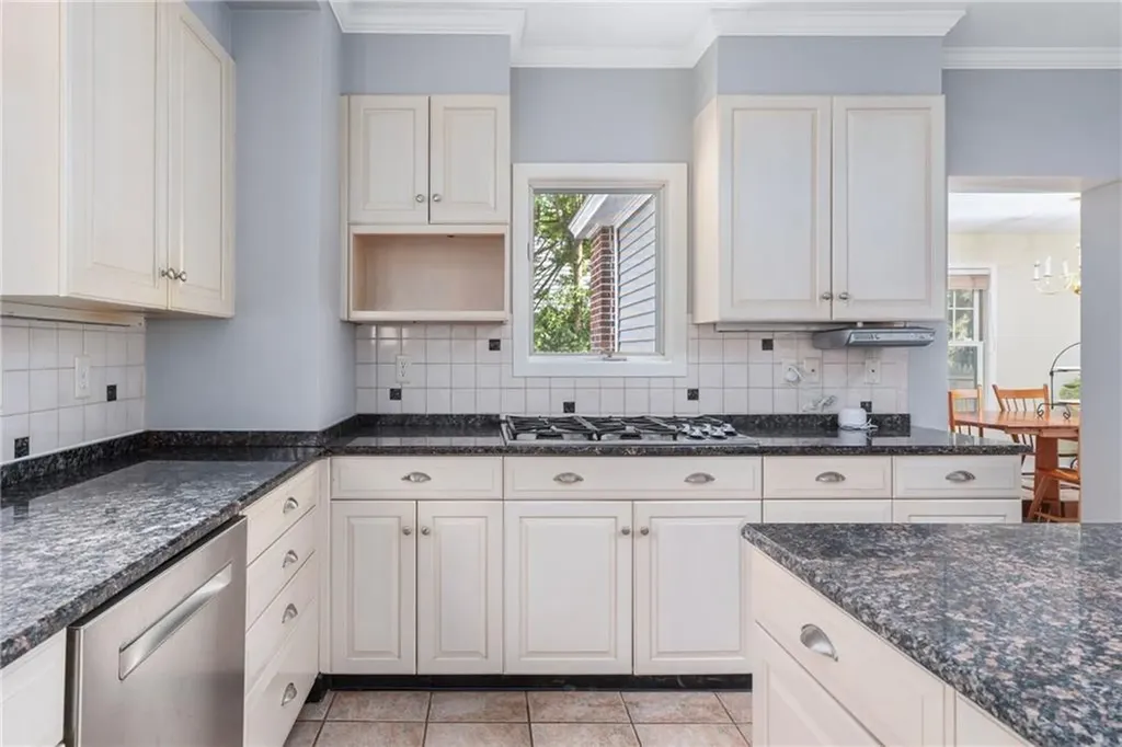 70 Wingate Road Providence RI 02906