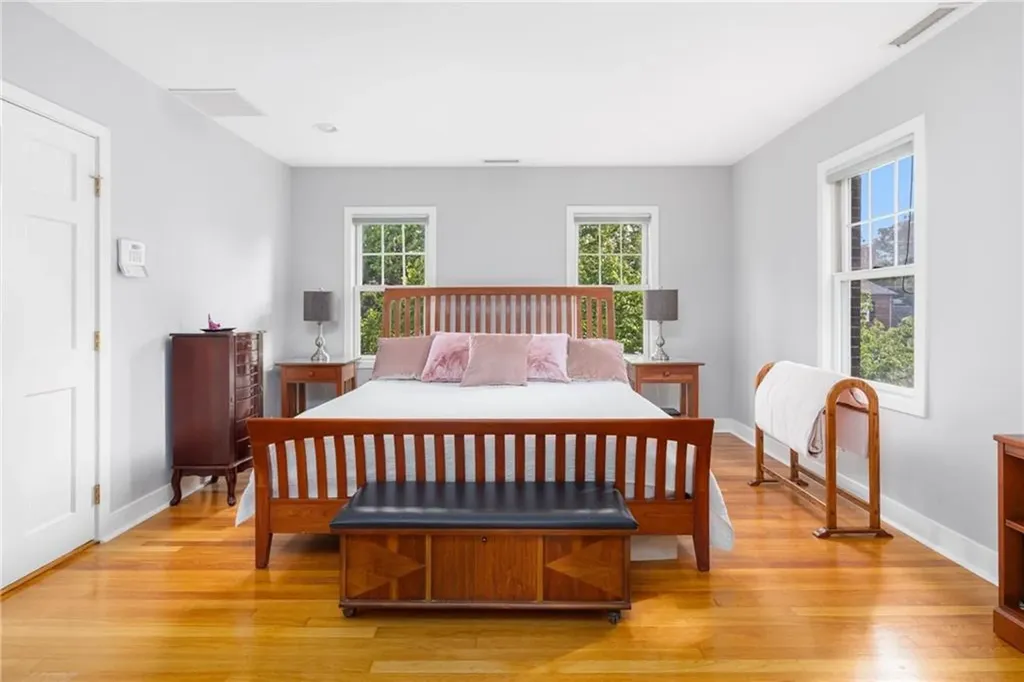 70 Wingate Road Providence RI 02906